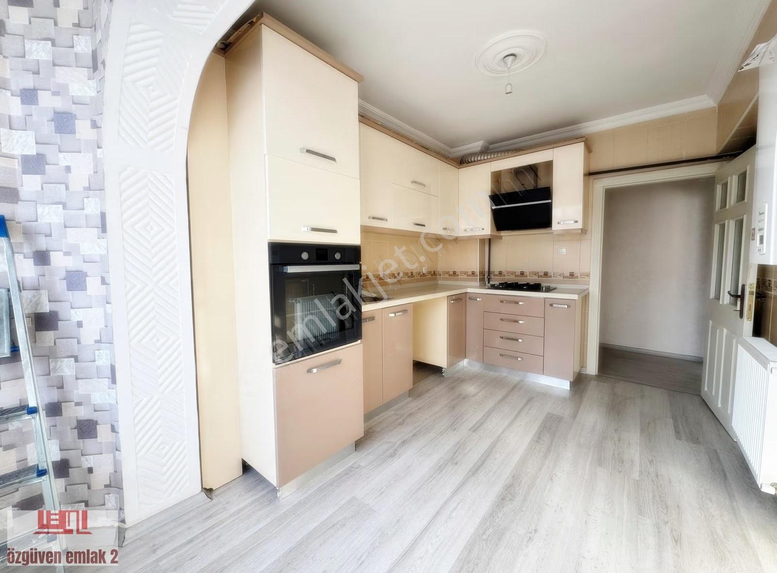 Ufuktepe Cadde Üzerine 1 Bina Katta Full Yapılı 3+1 Daire - Görsel 18