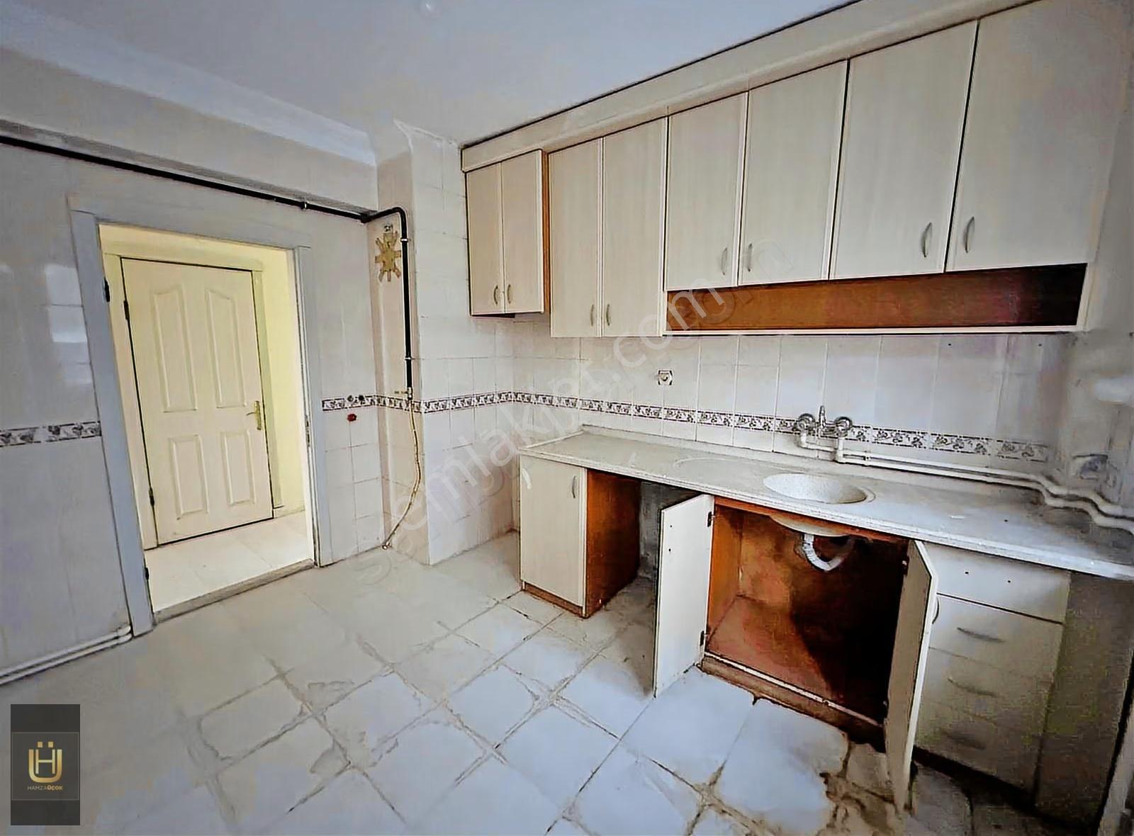 Afyon Üçok Emlaktan İstiklal Mah Satılık 3+1 Bakımlı Daire - Görsel 5