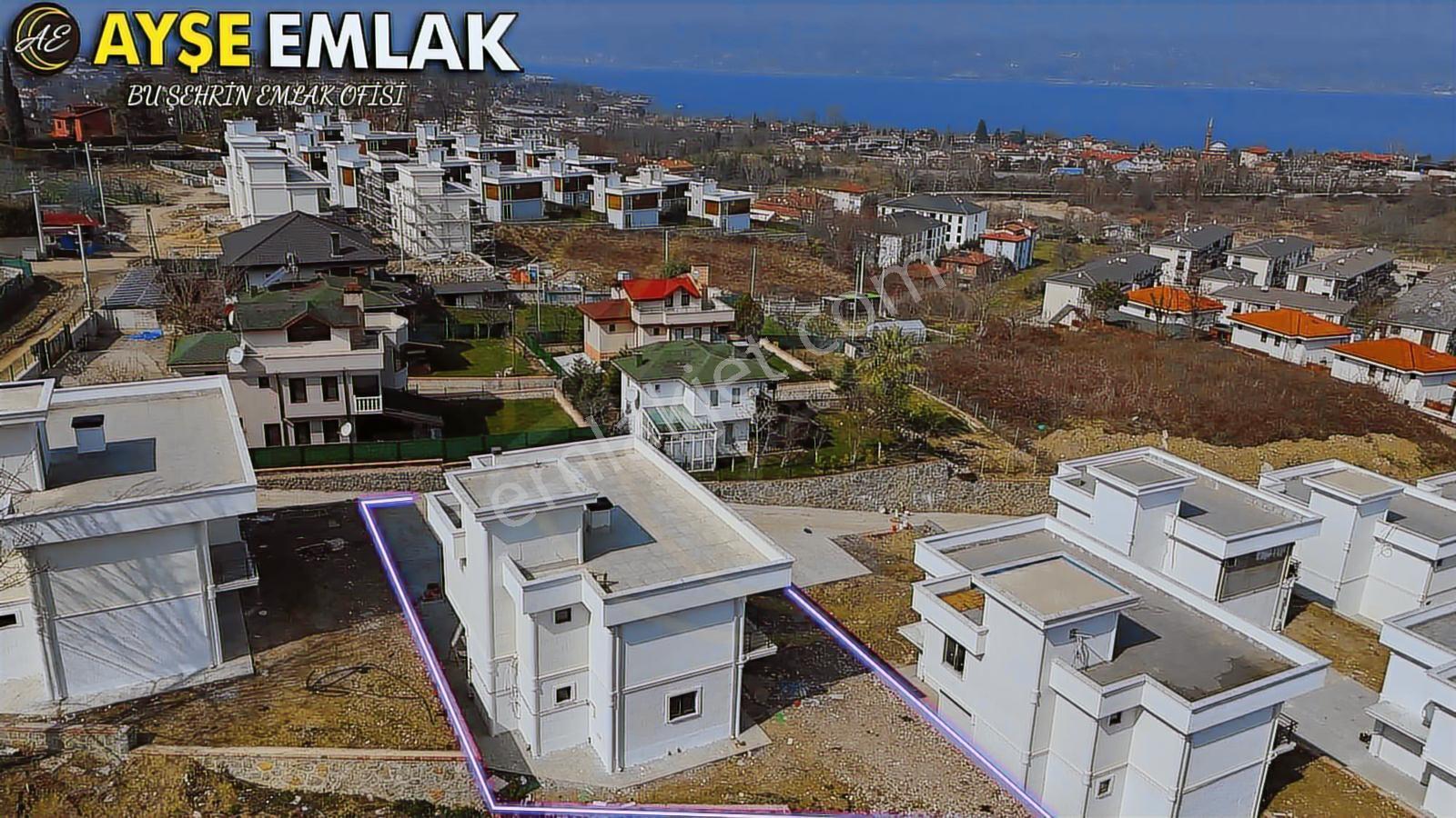 En Kullanışlı Satılık Villa 400mt Arsa Göl Manzaralı Havuzlu - Görsel 6