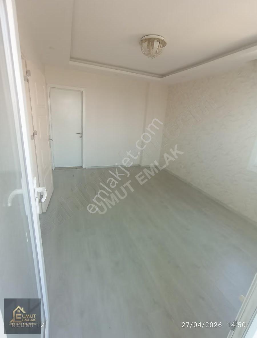 2+1 Kapalı Mutfak Düşük Katlı Geniş Oturumlu Kiralık Daire ! - Görsel 3