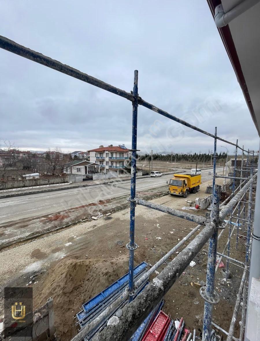Afyon Üçok Emlaktan Gümüşkent Beyazıt Mah Satılık Sıfır Lüx 3+1 - Görsel 10
