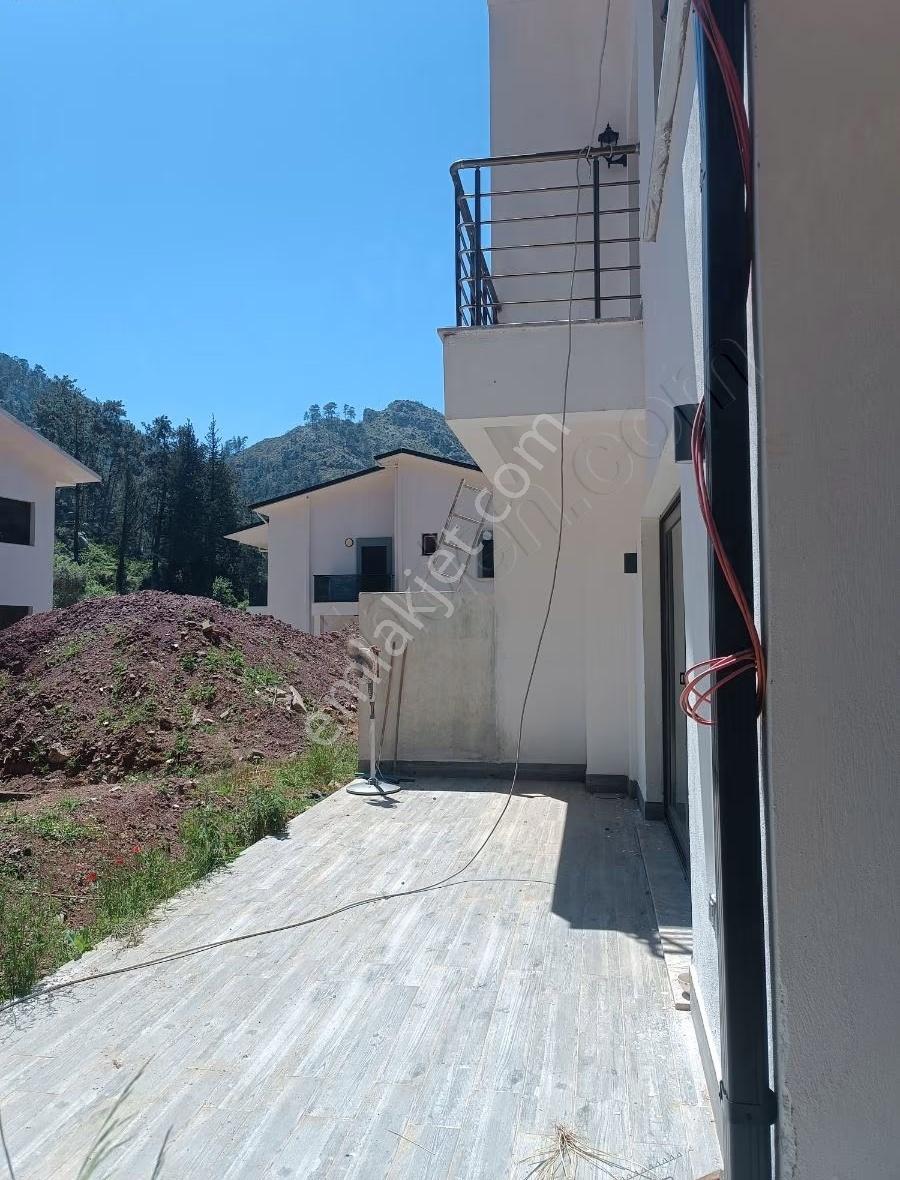 Marmaris Turunç Dereözu 3+1 Kiralik İkizvilla ! - Görsel 23