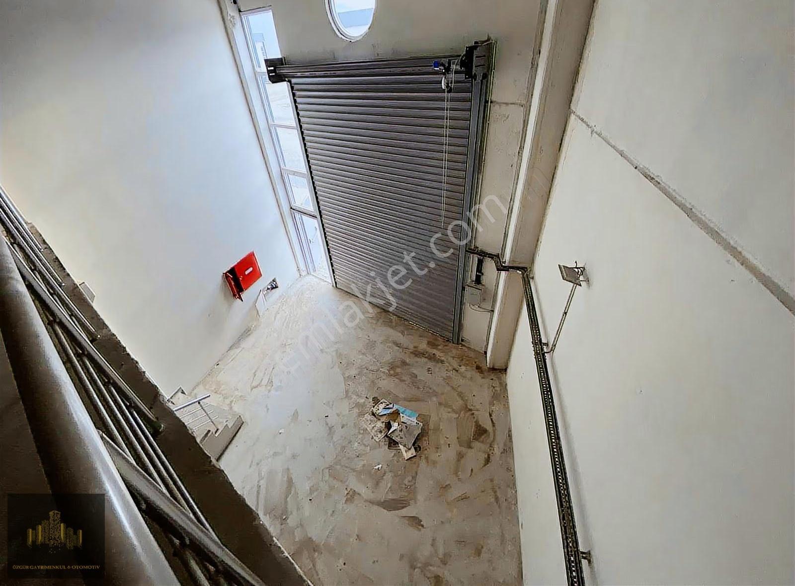Manisa Akhisar Atatürk Sanayi Sitesinde Efemden Kiralık Dükkan!! - Görsel 11