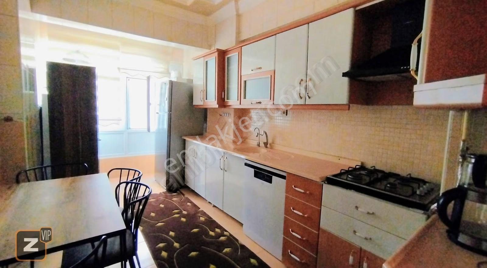 Mevlana Mahallesi Barış Manço Caddesi'nde Satılık 3+1 Daire - Görsel 2