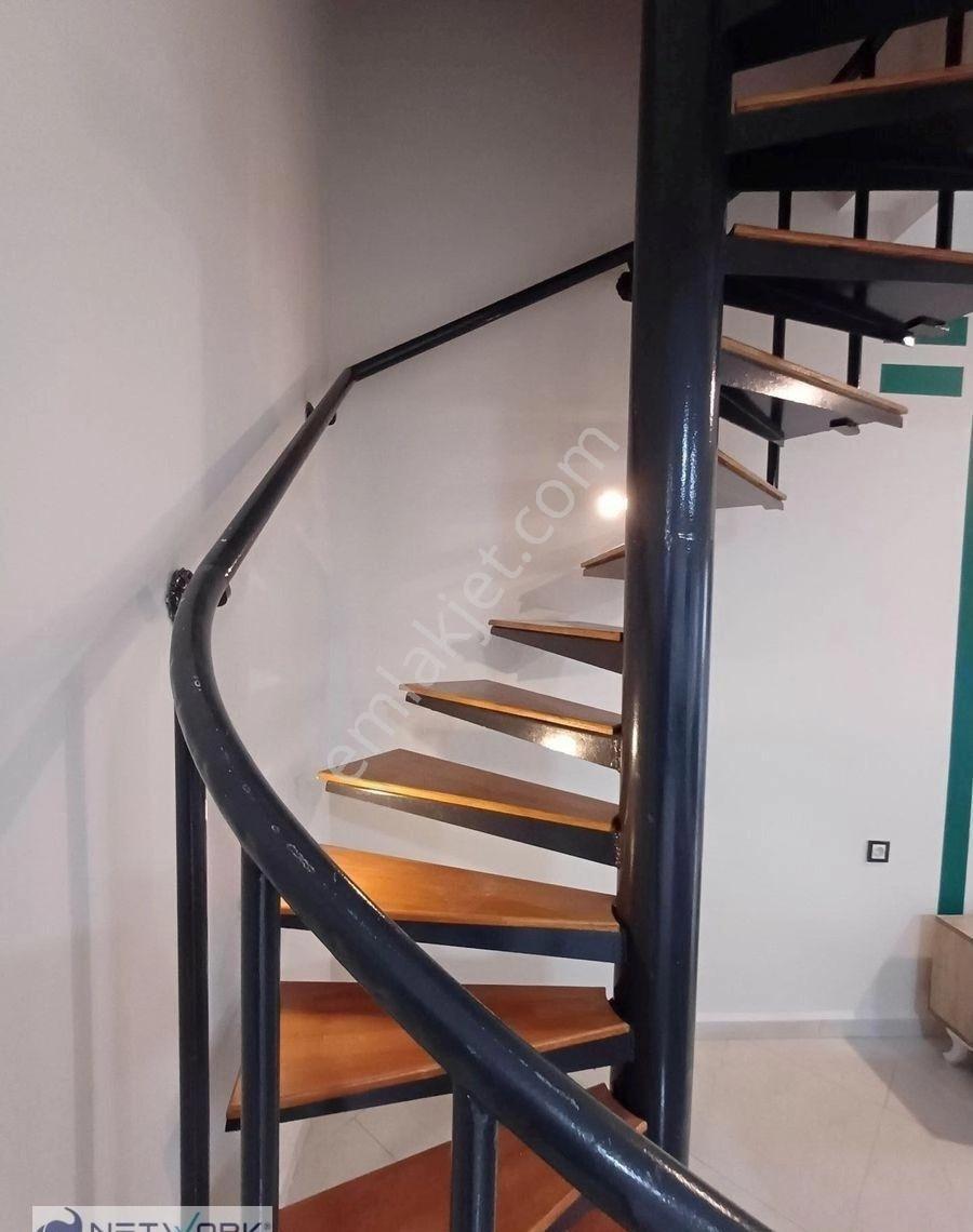 Kuşadası Merkeze Yakın Ful Eşyalı Yıllık Kiralık Dubleks Daire - Görsel 12