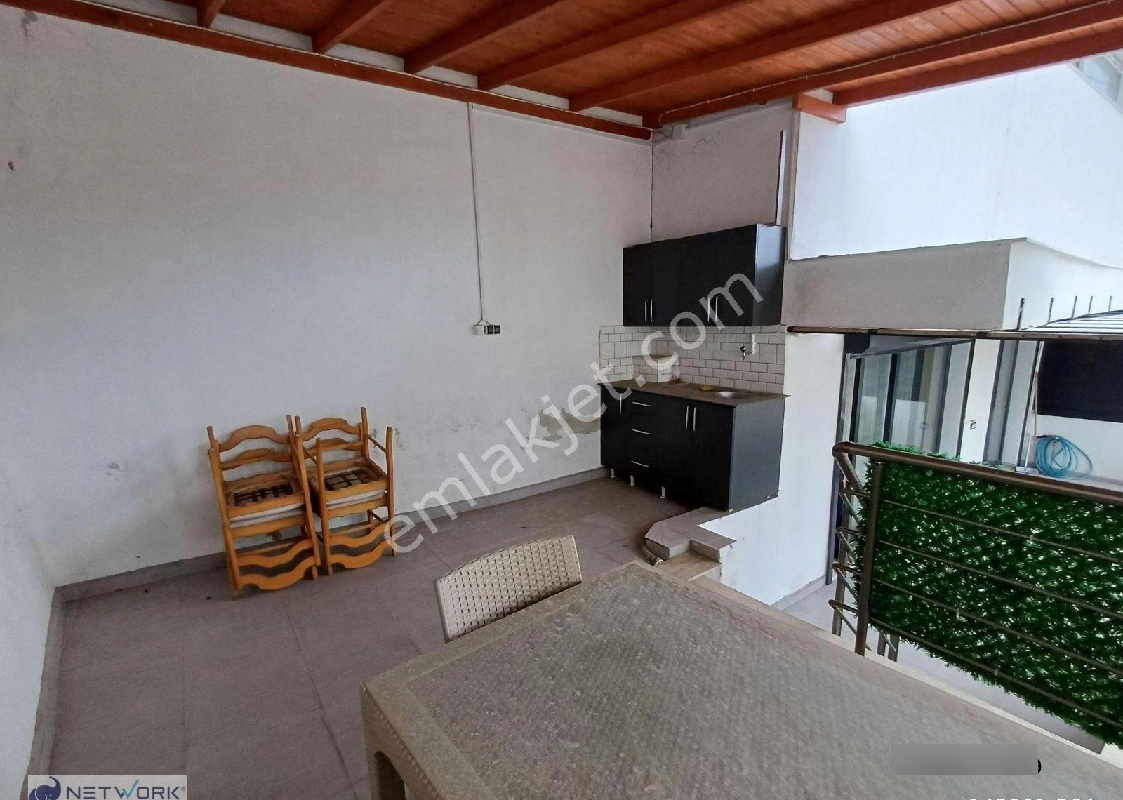 Kuşadası Merkeze Yakın Ful Eşyalı Yıllık Kiralık Dubleks Daire - Görsel 20