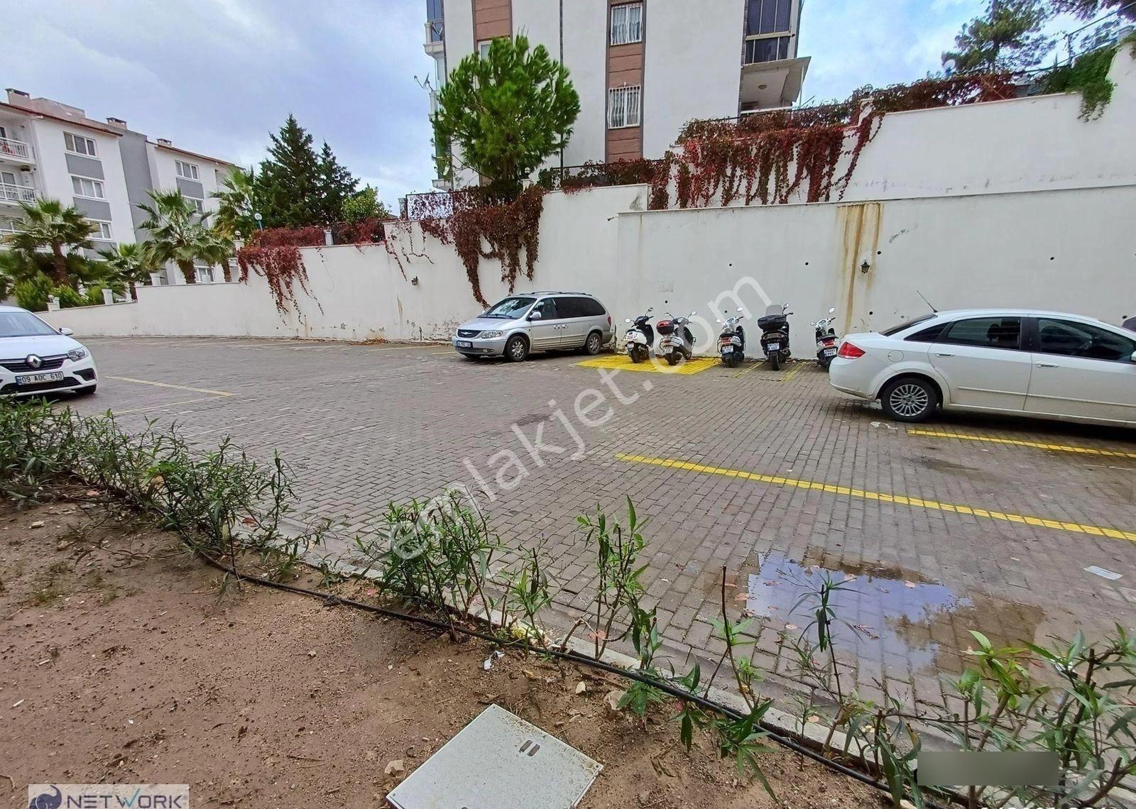 Kuşadası Merkeze Yakın Ful Eşyalı Yıllık Kiralık Dubleks Daire - Görsel 22