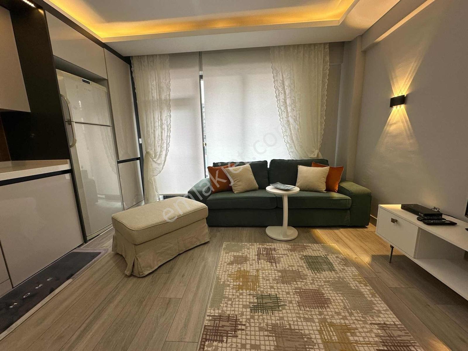 Alaçatı'dan/bulvar Yakını/yerden Isıtma/ultra Lüx 1+1 Eşyalı - Görsel 10