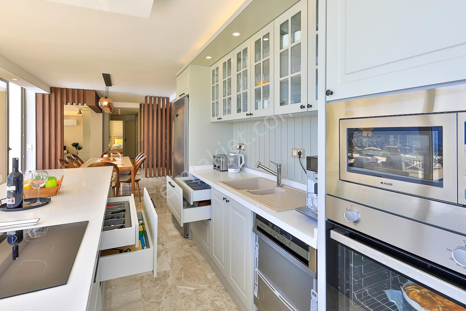 Kalkan Kızıltaşta 5 Yatak Odalı Muhteşem Villa - Görsel 24