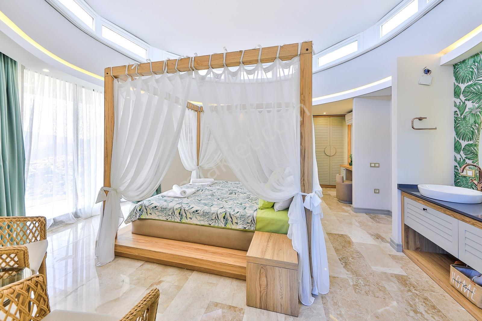 Kalkan Kızıltaşta 5 Yatak Odalı Muhteşem Villa - Görsel 26