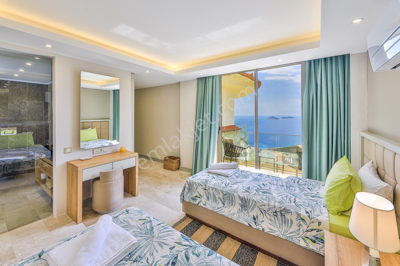 Kalkan Kızıltaşta 5 Yatak Odalı Muhteşem Villa - Görsel 31