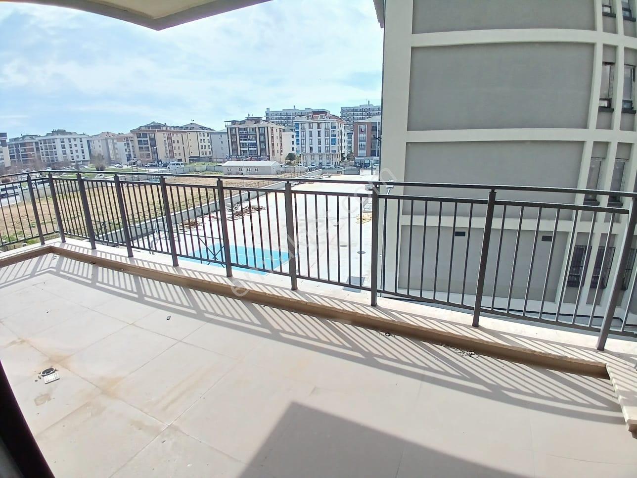 West İstanbul Marinaya Yakın 4.5+1 Yeni Sitede Sıfır Daire - Görsel 20