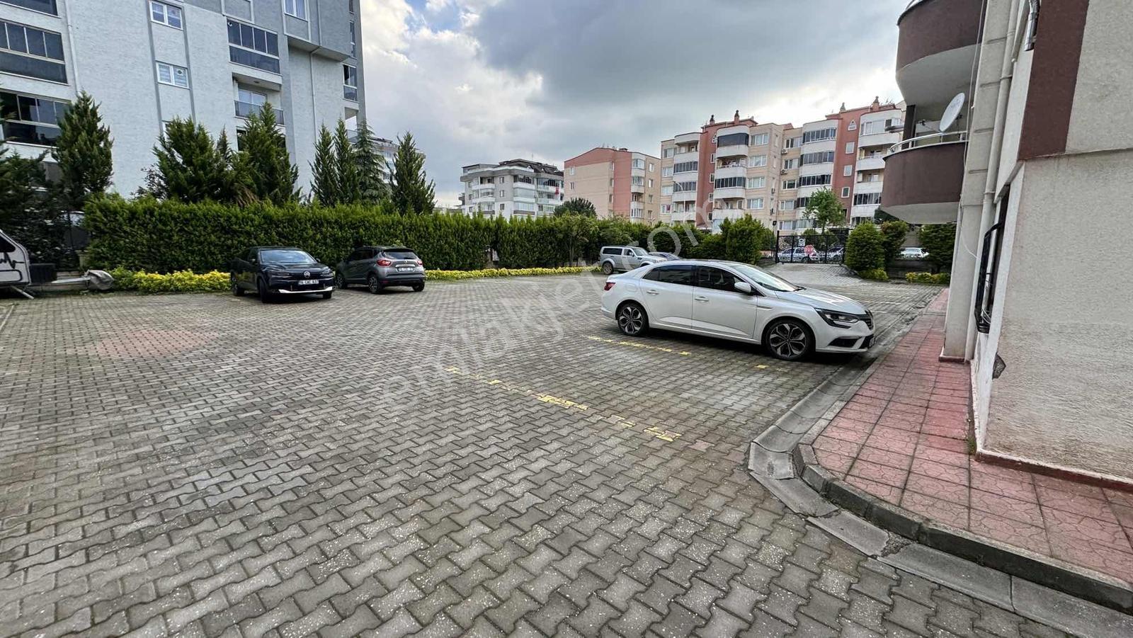 Alven Real Estate Altınşehir 3+1 Kiralık Geniş Daire - Görsel 30