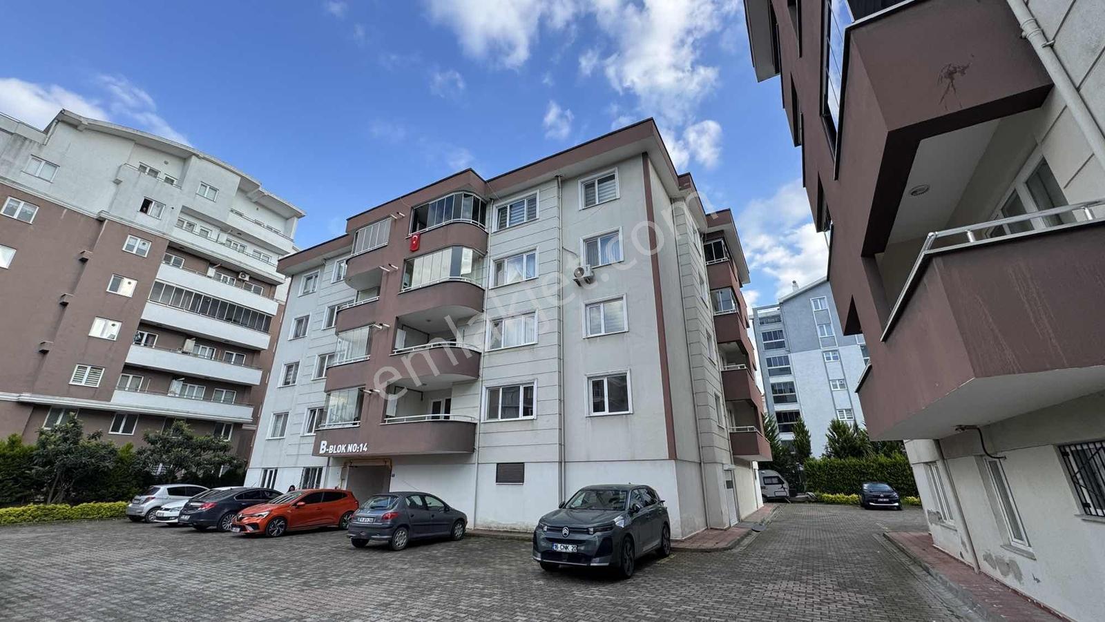 Alven Real Estate Altınşehir 3+1 Kiralık Geniş Daire - Görsel 27