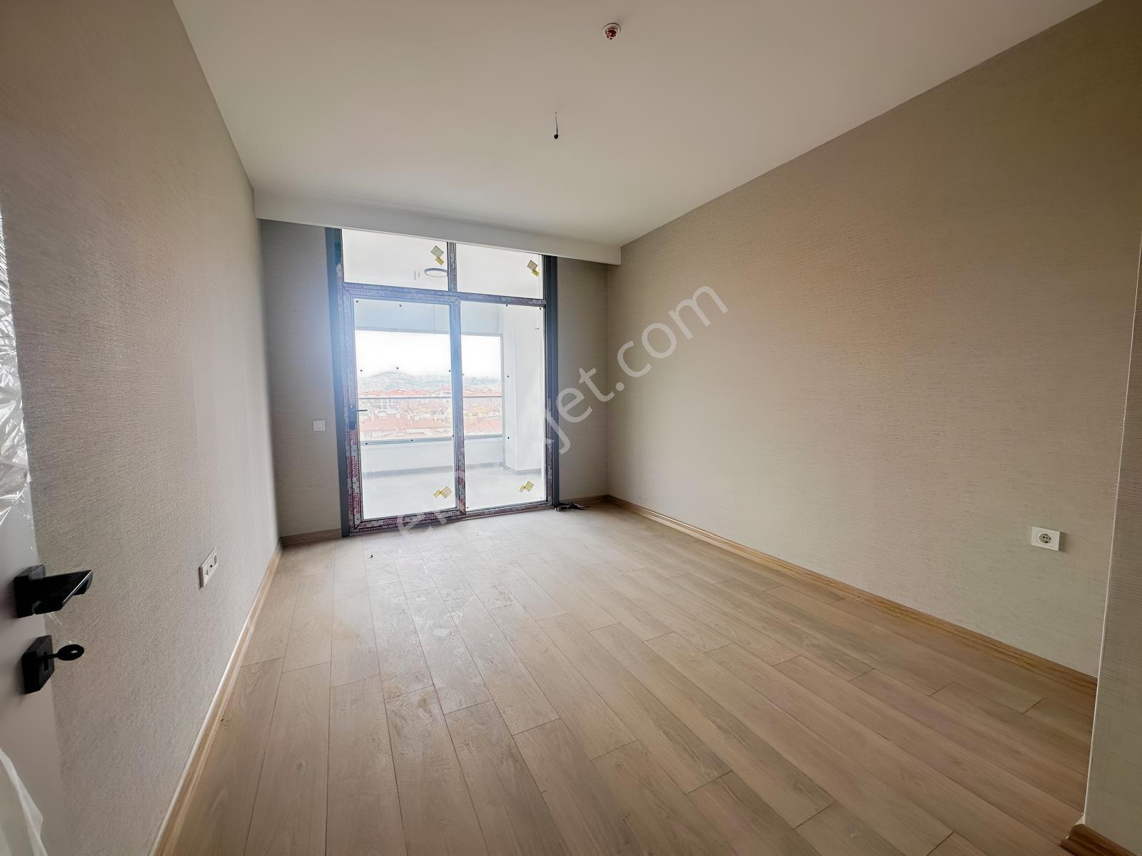 Çiçeklide Farklı Yaşam 4+1 Havuzlu Saunalı Lüx Yapılı Kaçmaz - Görsel 8