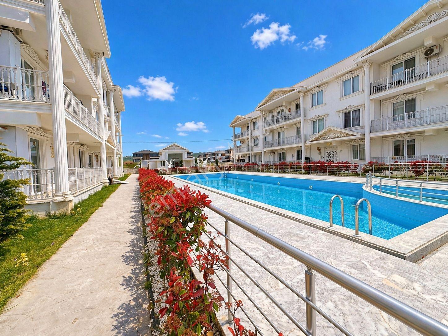 **bölgenin En İyi Sitesi 2+1 Daire ** İnceleyin Ve Hemen Arayın