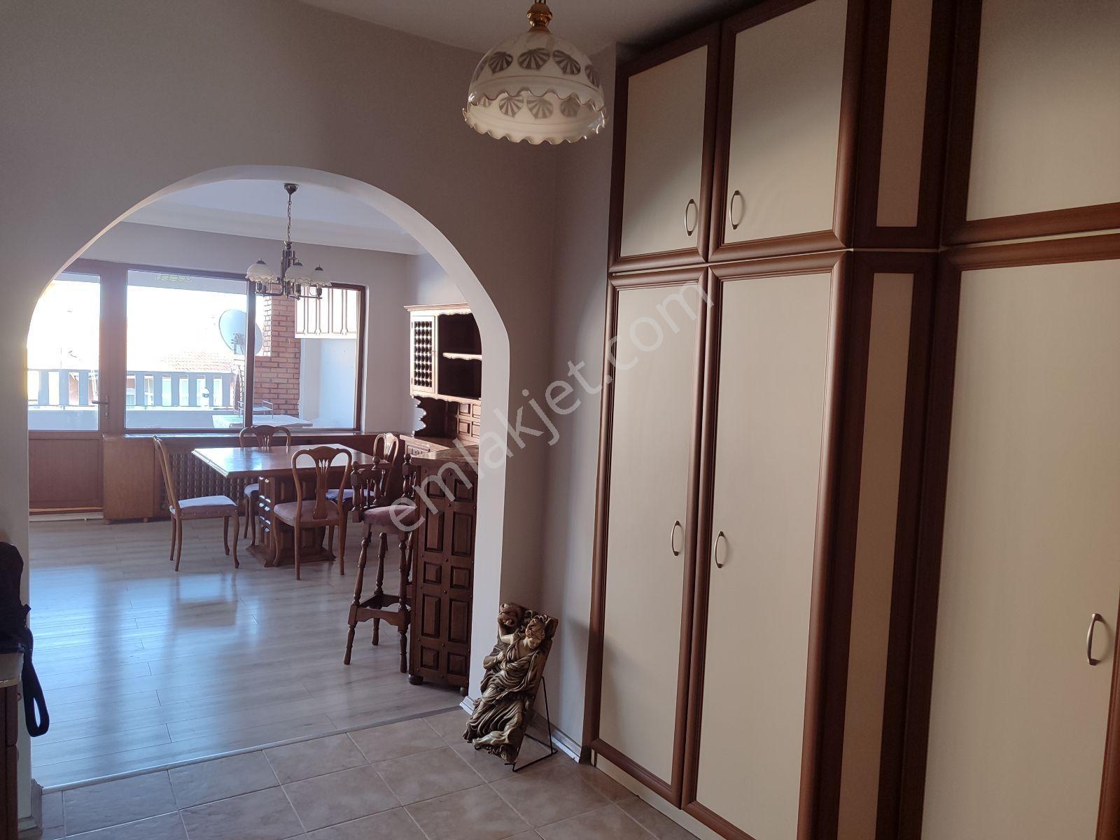 Asel'den Çarsı Merk.erbaylar Yanı 230m2(net) Emsalsiz 3+1 Daire - Görsel 28