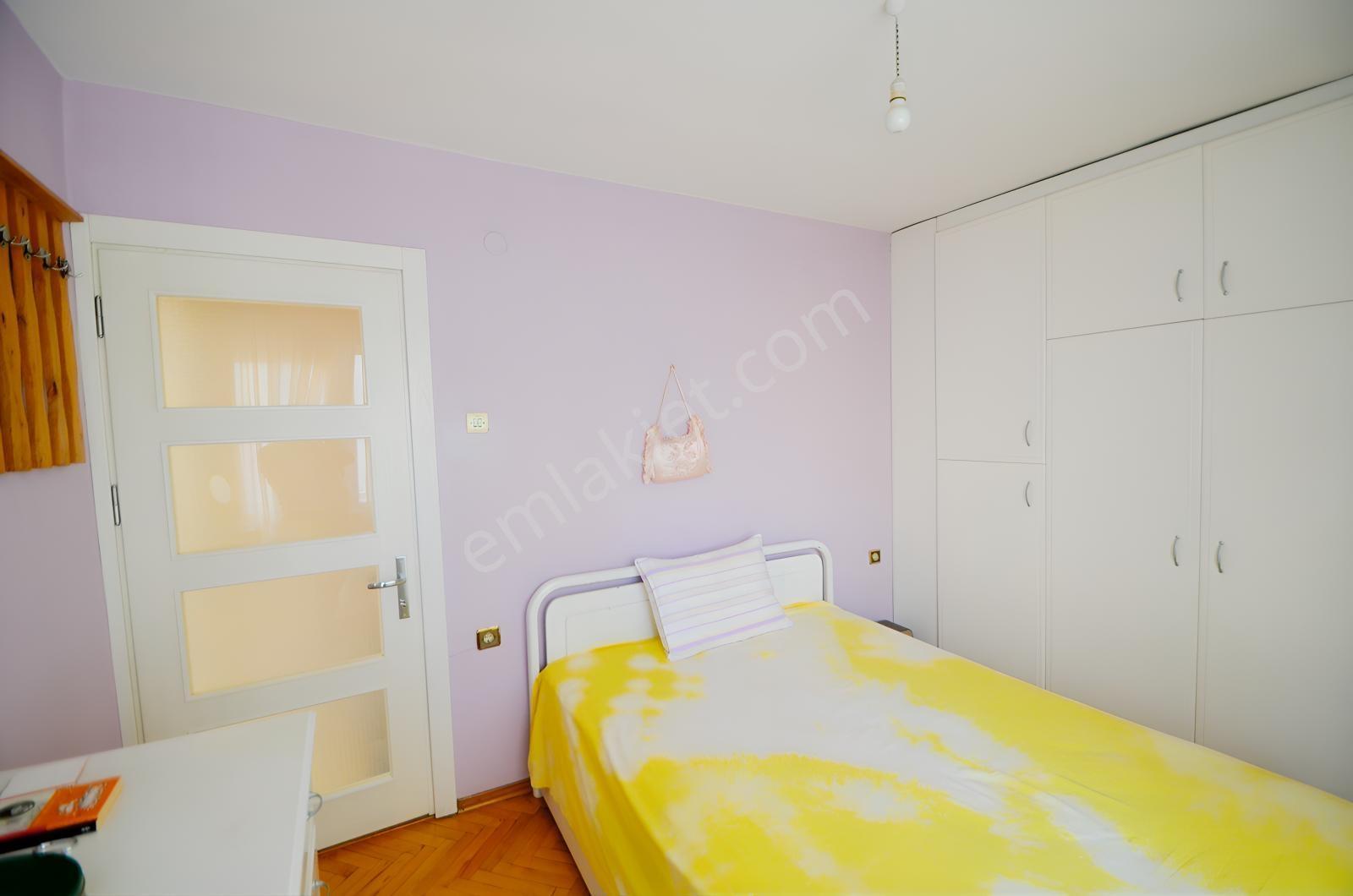 Bornova Merkezde Ana Cadde Üzerinde Satılık 3+1 Daire - Görsel 30