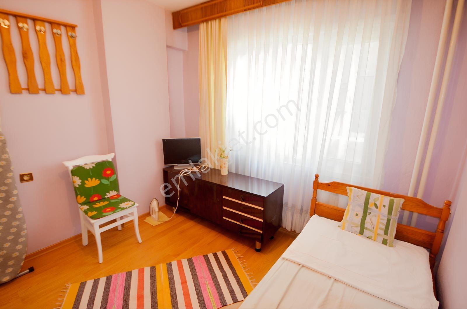 Bornova Merkezde Ana Cadde Üzerinde Satılık 3+1 Daire - Görsel 19