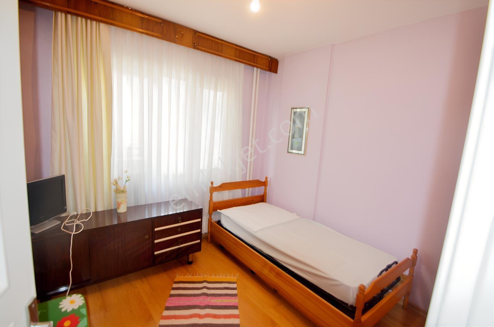 Bornova Merkezde Ana Cadde Üzerinde Satılık 3+1 Daire - Görsel 18