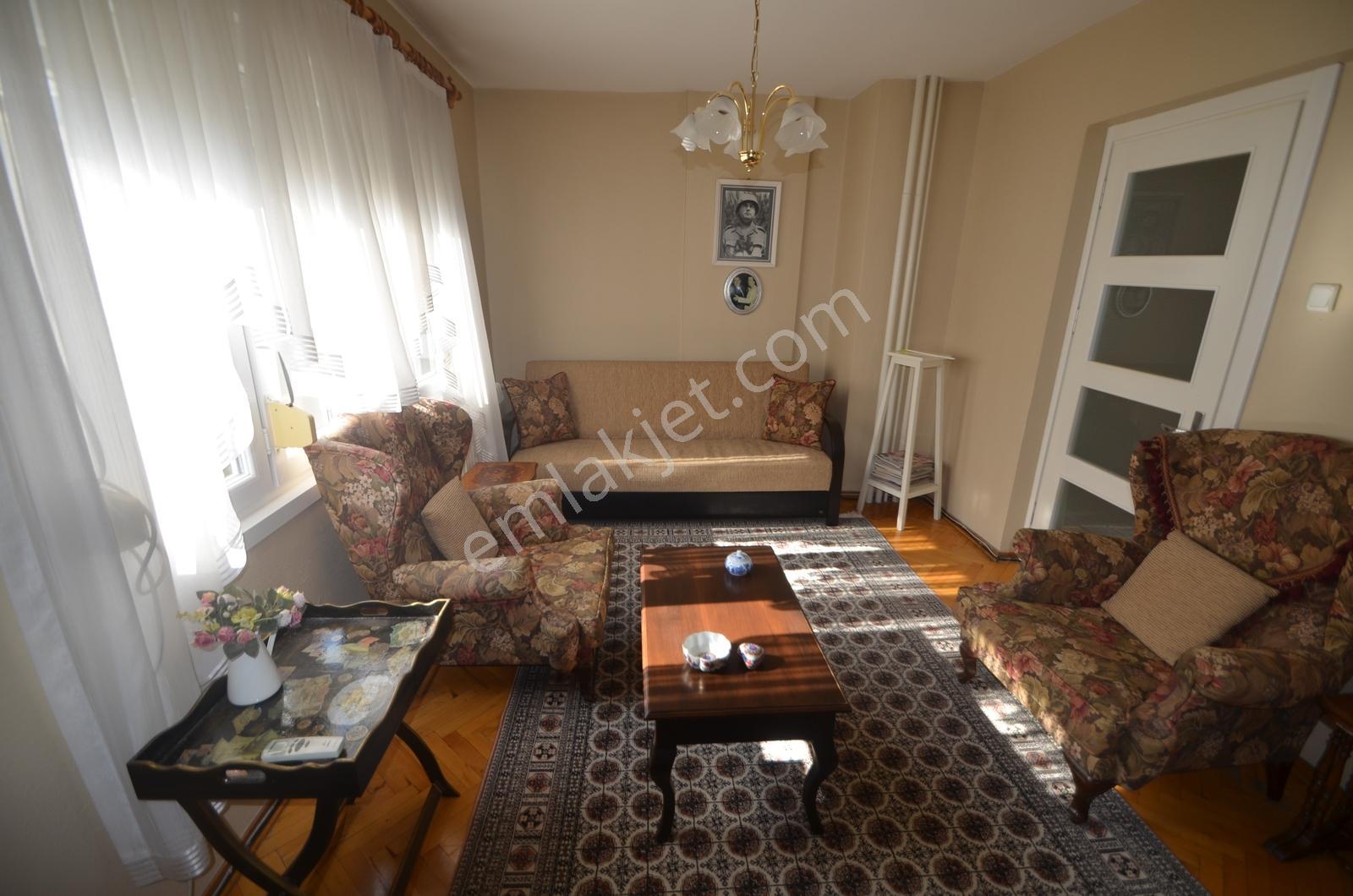 Bornova Merkezde Ana Cadde Üzerinde Satılık 3+1 Daire - Görsel 34