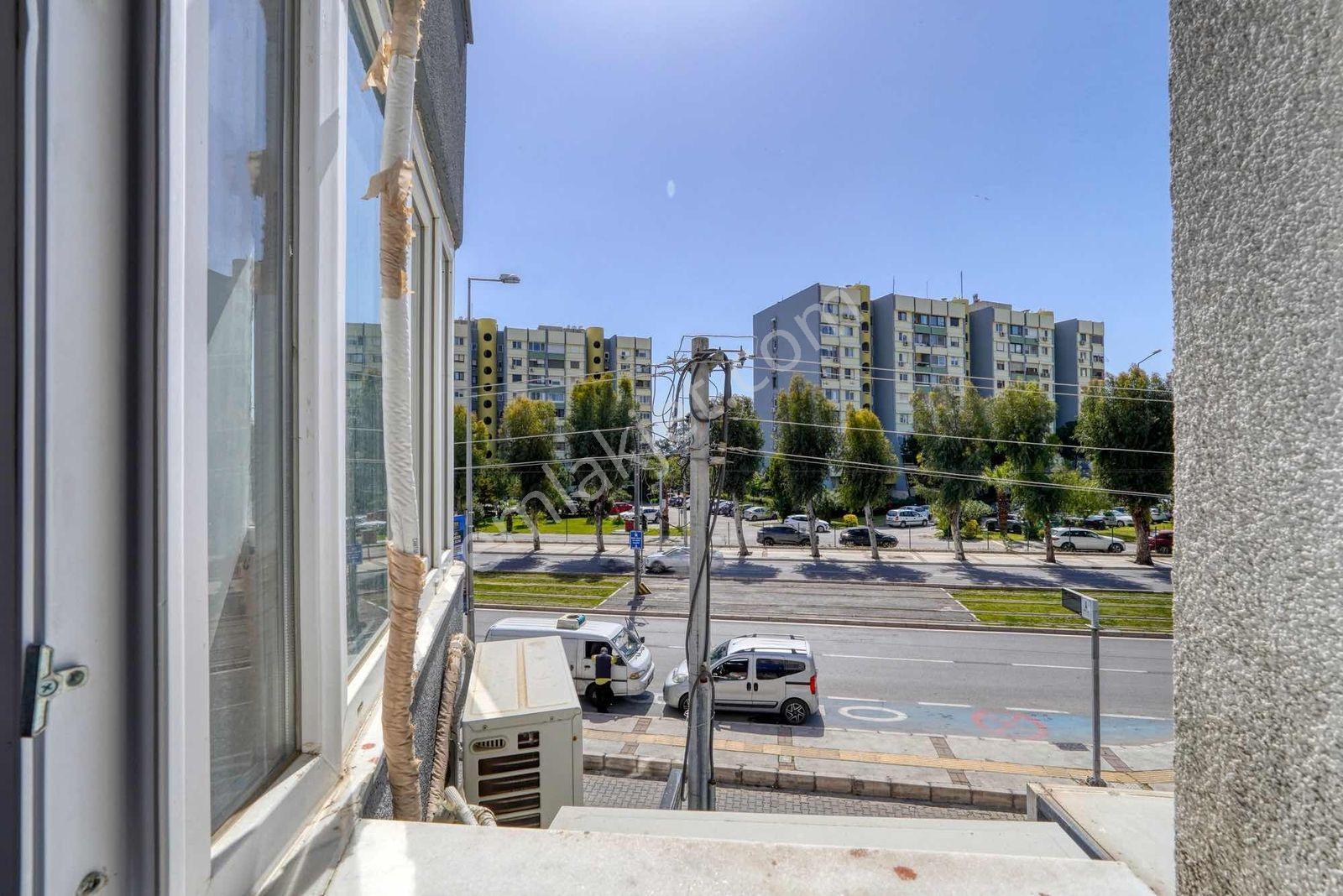Karşıyaka Atakentte Cadde Üzeri 2+1 Kiralık Ofis - Görsel 27