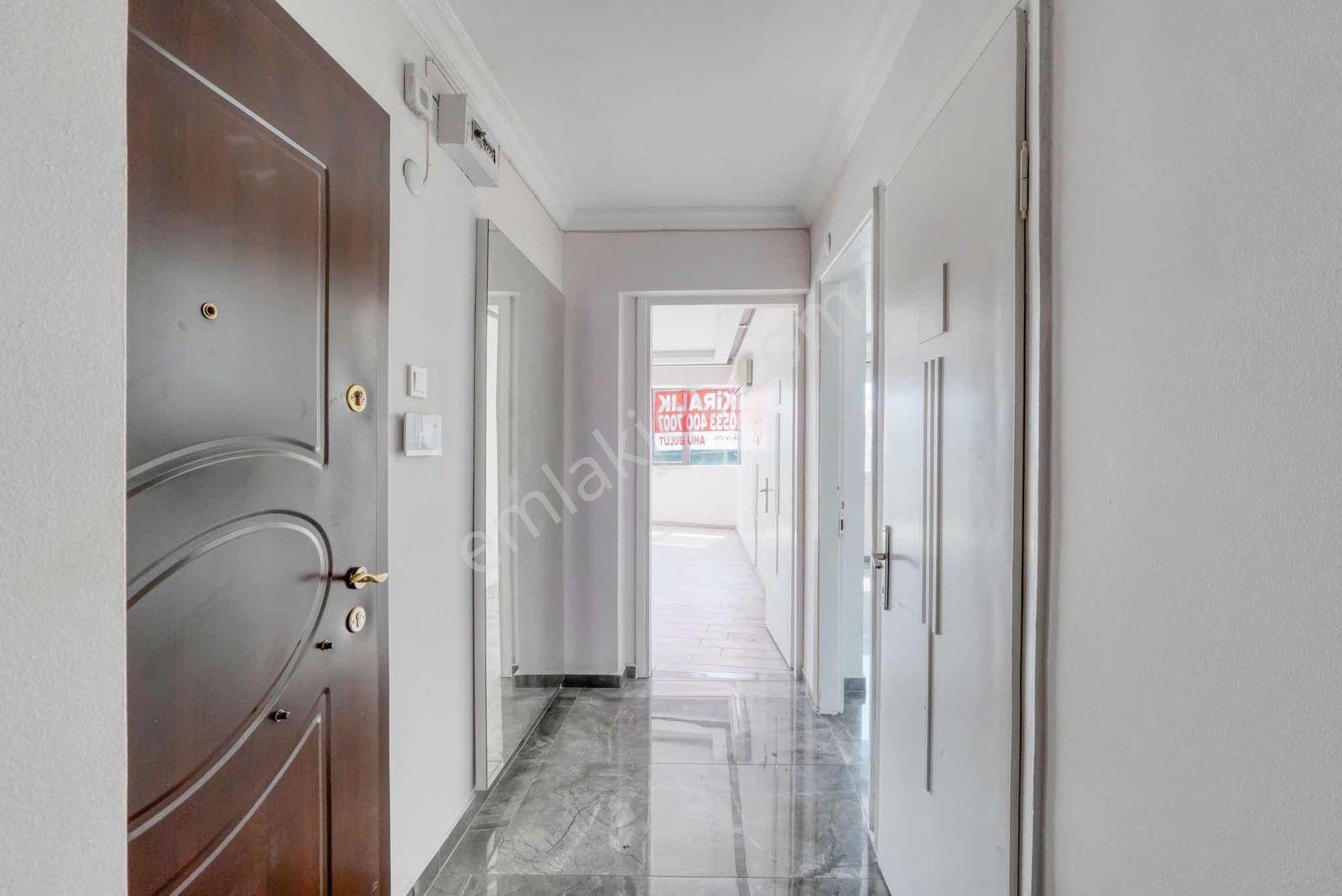 Karşıyaka Atakentte Cadde Üzeri 2+1 Kiralık Ofis - Görsel 30
