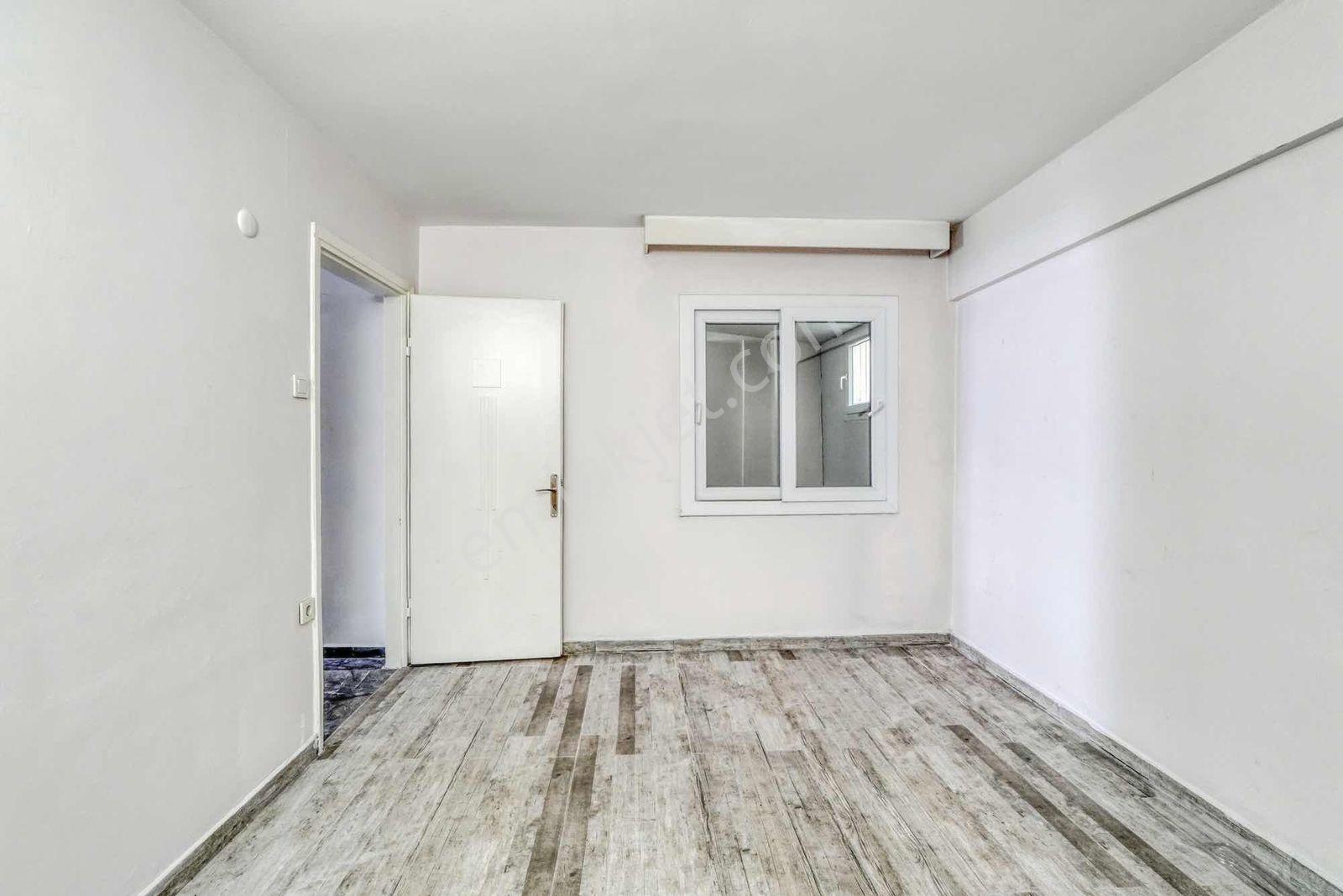 Karşıyaka Atakentte Cadde Üzeri 2+1 Kiralık Ofis - Görsel 13