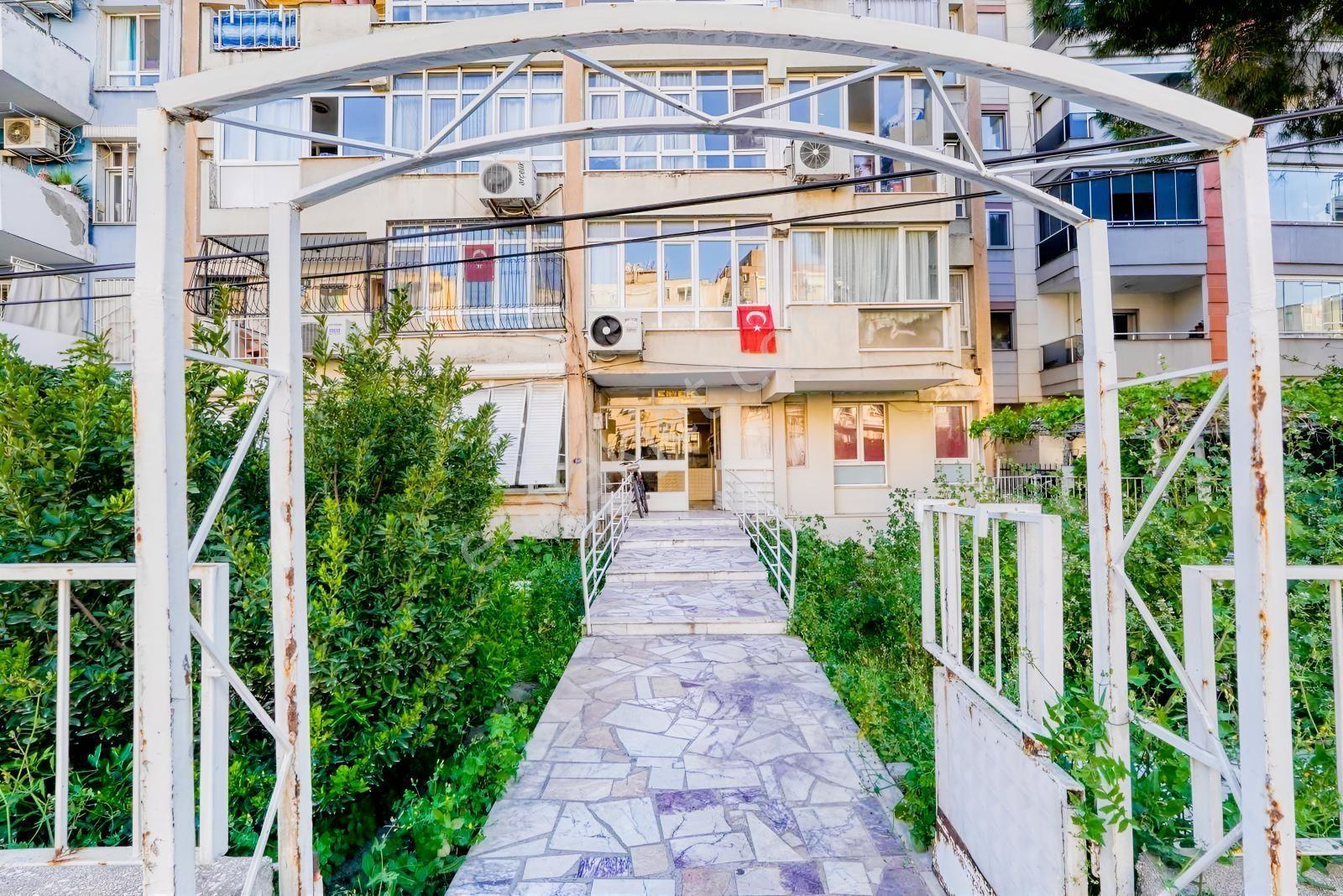 Bayraklı İzbana Yürüme Mesafesinde Kiralık Daire - Görsel 25