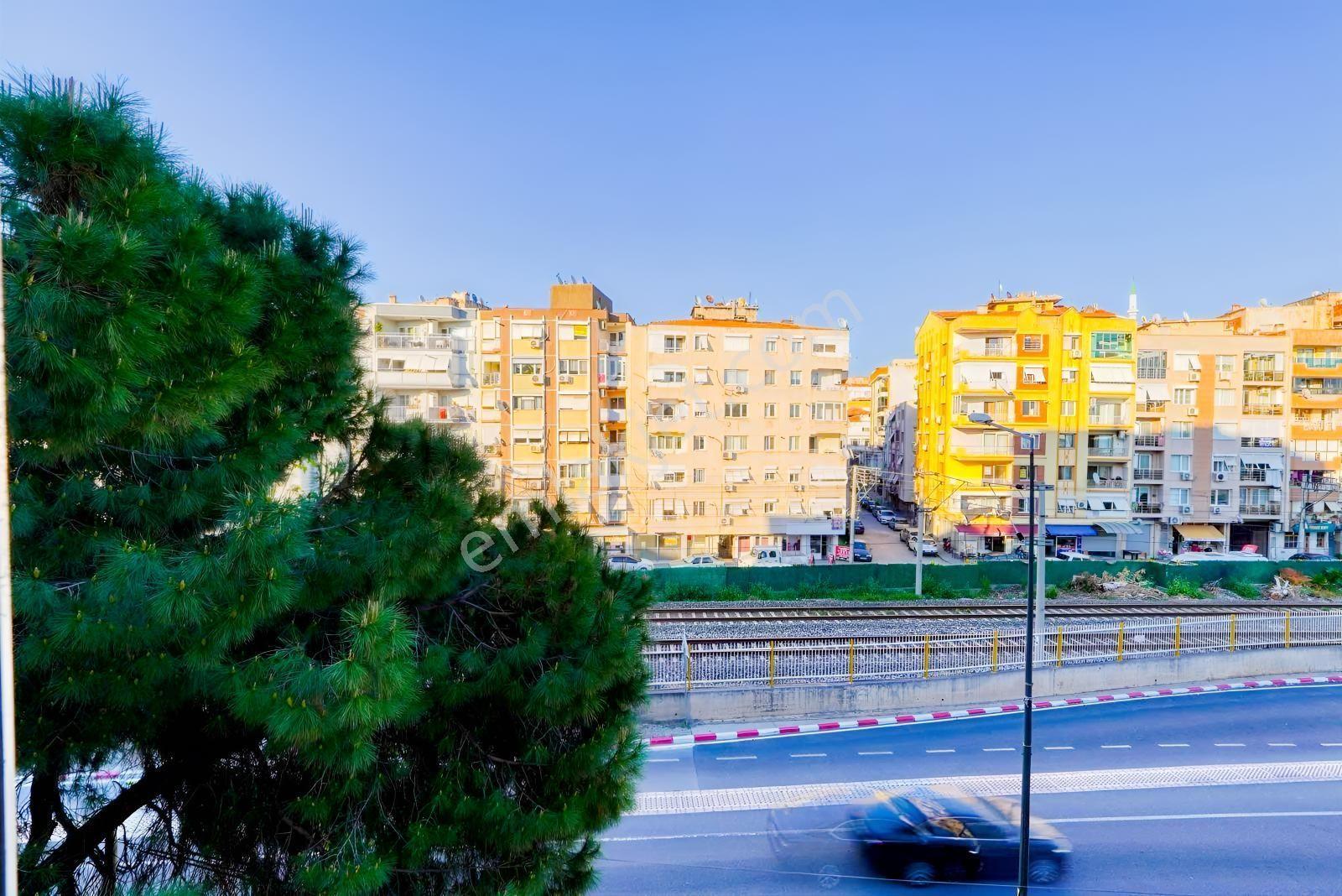 Bayraklı İzbana Yürüme Mesafesinde Kiralık Daire - Görsel 12