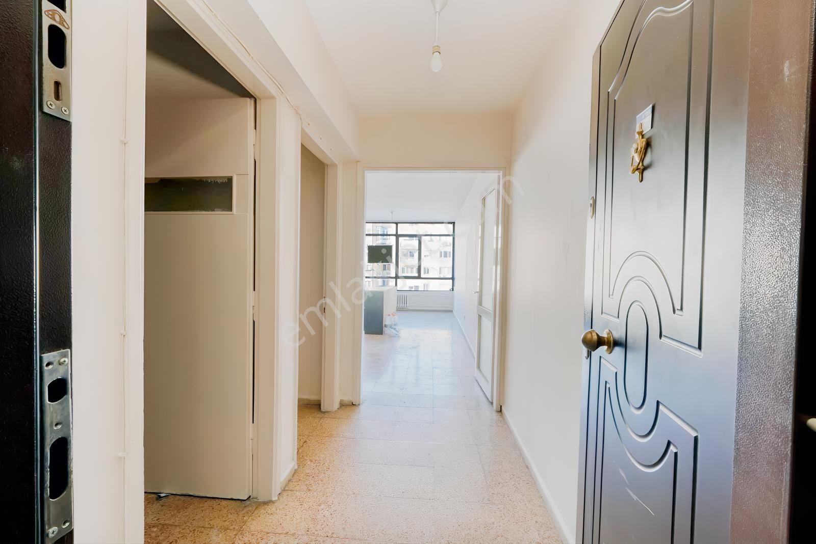 Bayraklı İzbana Yürüme Mesafesinde Kiralık Daire - Görsel 22
