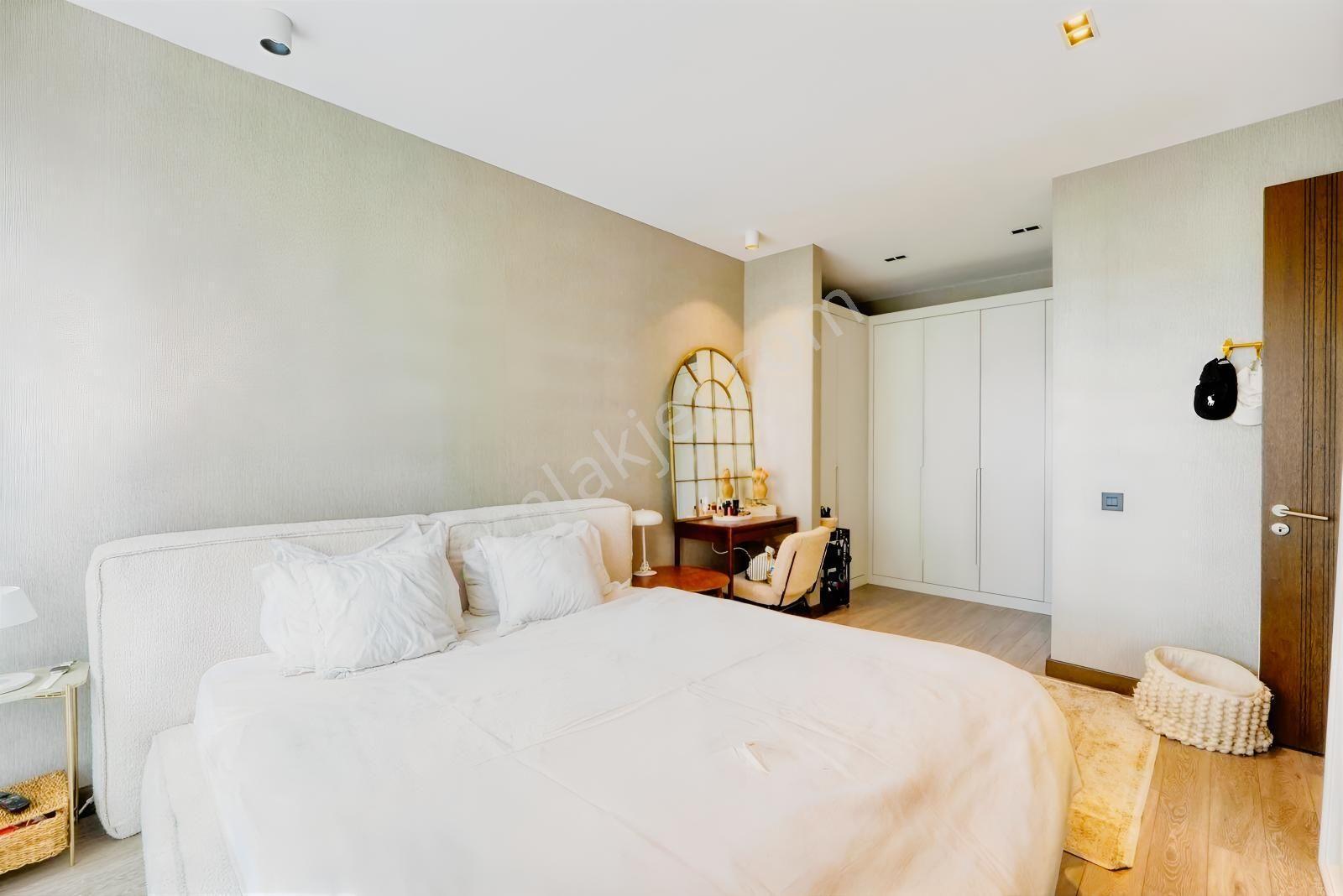Gültekin Koru Sitesi Bahçe Katında 3+1 Lüks Daire - Görsel 14