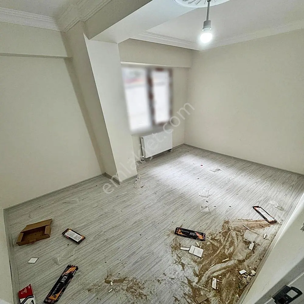 Metin Yapı'dan İskanlı Ana Cadde Geniş Satılık 2+1 Bahçe Katı!! - Görsel 5
