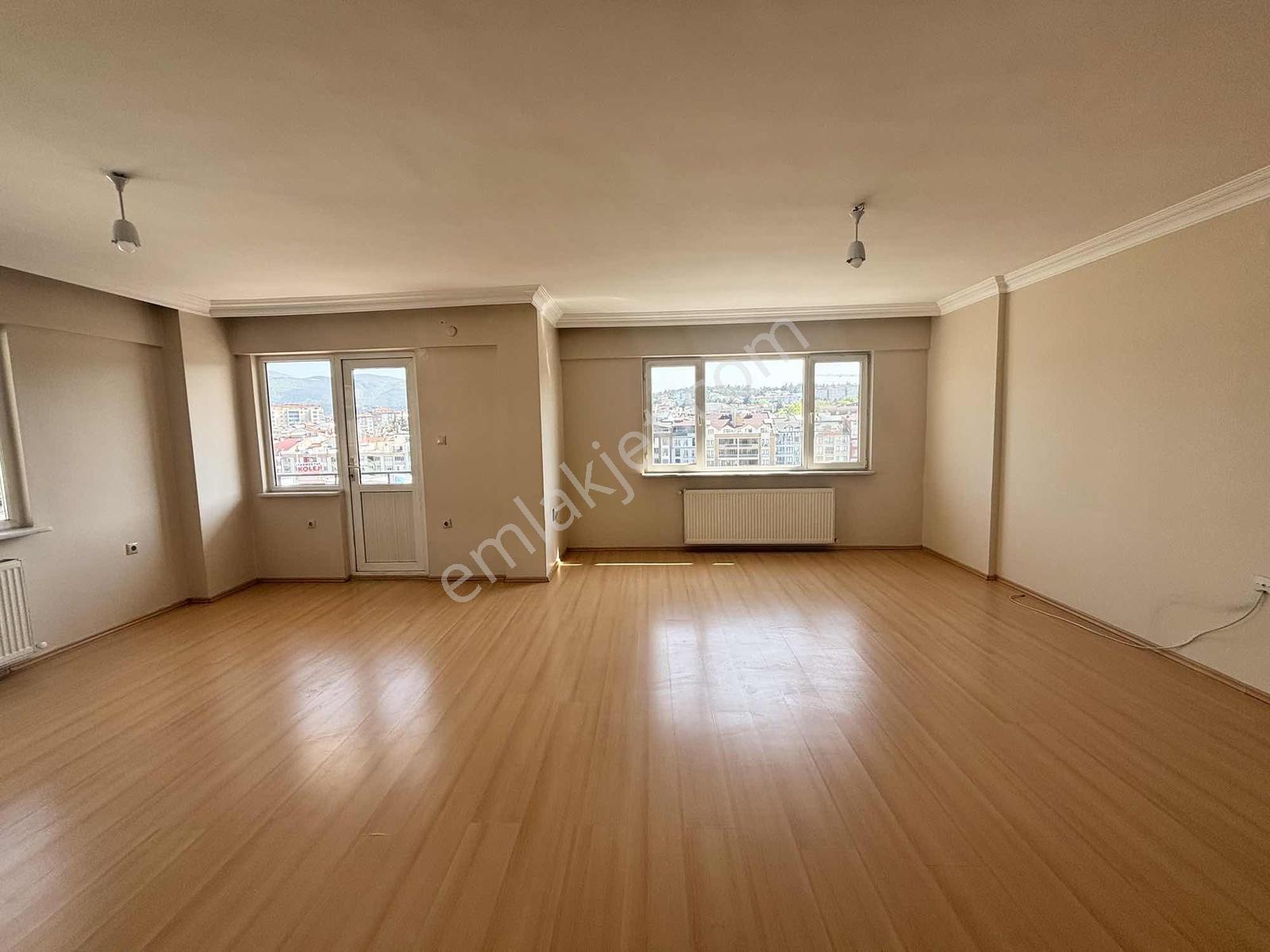 Rw Land Acıbadem Yanı Fsm Metrosu Karşısı 3+1 Kiralık Daire - Görsel 24
