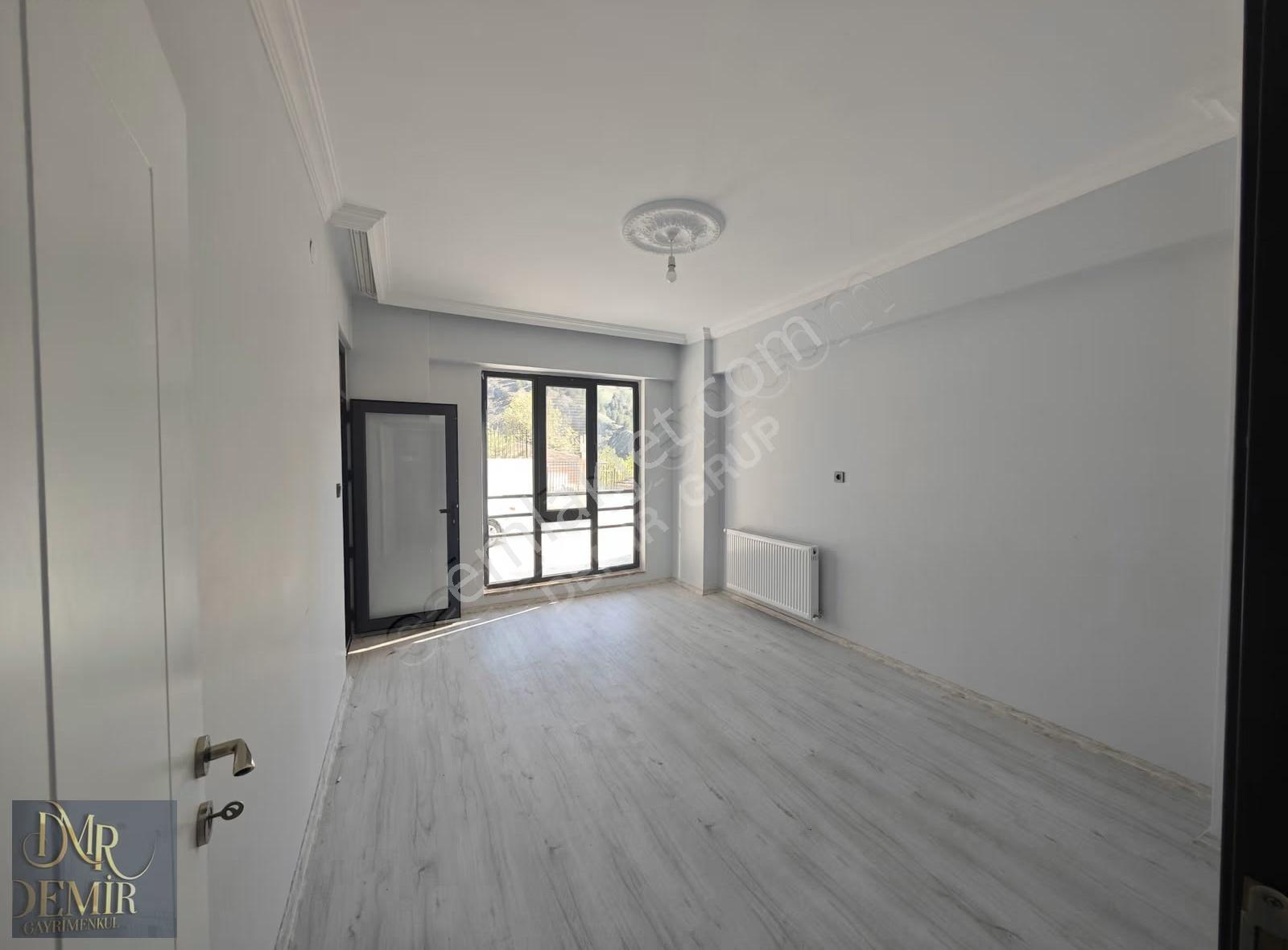 Keban Merkez'de Satılık 2+1 Daire, Net 90 M², Yeni Yapı - Görsel 18