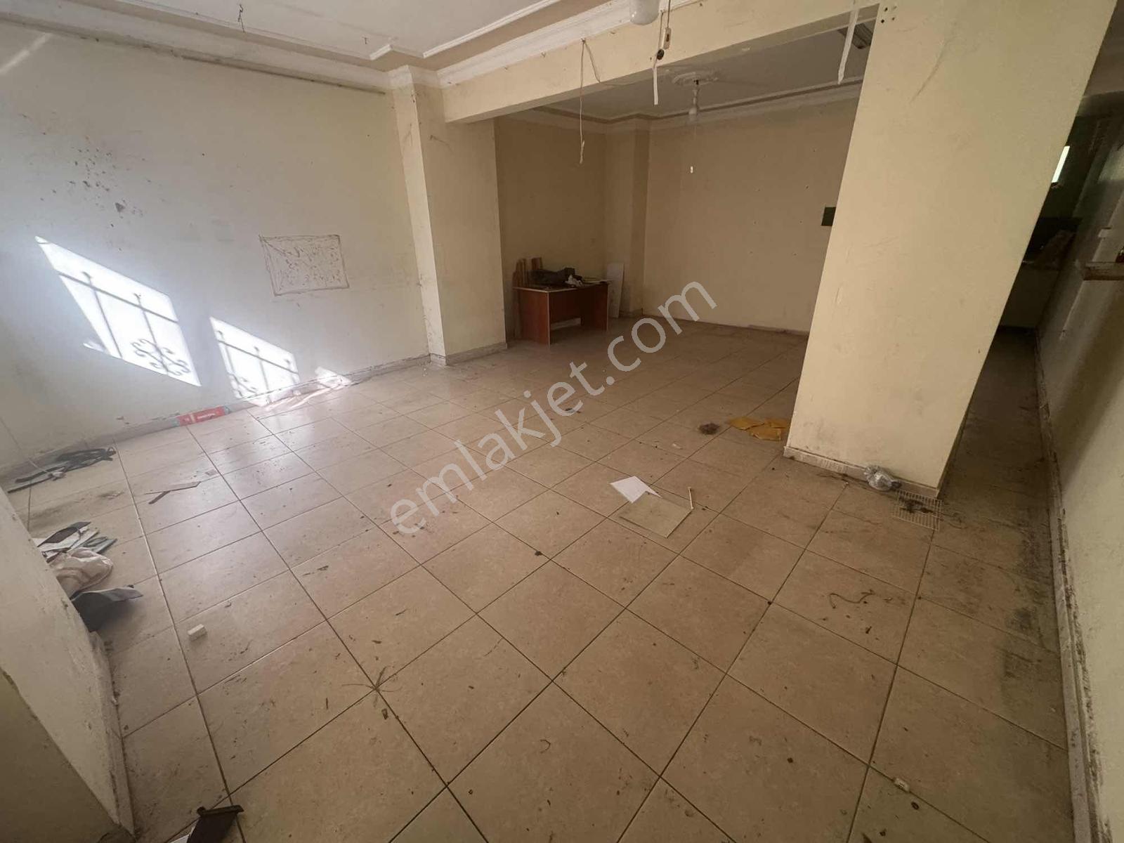 Çekmeköy Şahinbey Caddesinde 70 M2 Prestijli Kiralık Magaza - Görsel 29