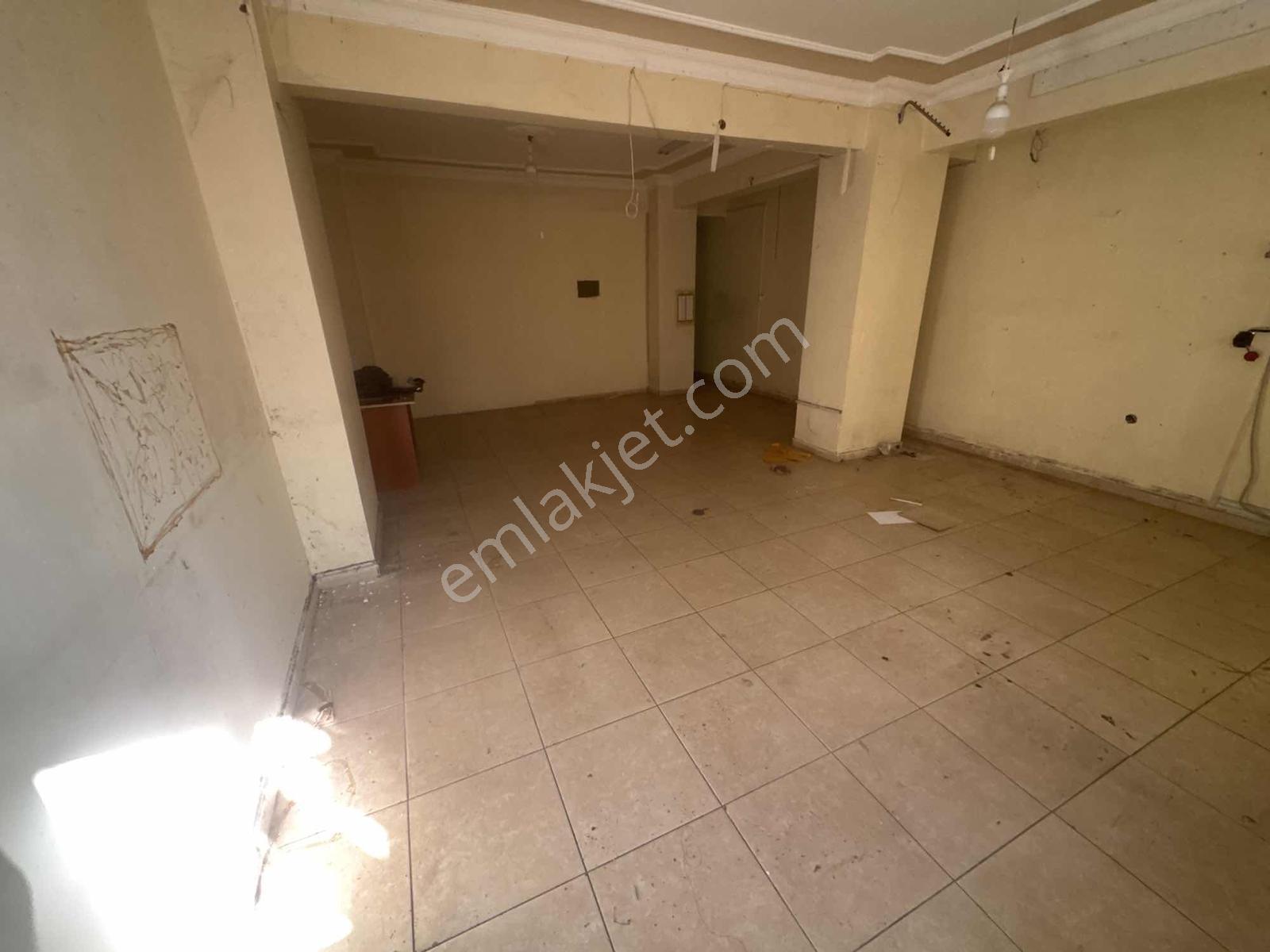 Çekmeköy Şahinbey Caddesinde 70 M2 Prestijli Kiralık Magaza - Görsel 22