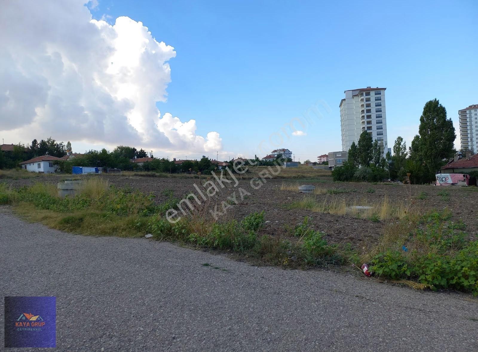 Kıbrıs İmar Yapılaşma İçinde Yüksek Kat Site Daire Getirili Arsa - Görsel 26