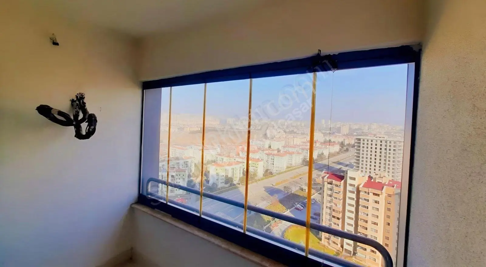 Metromal Konutları Yol Cephelı Satılık 3+1 Daıre - Görsel 4