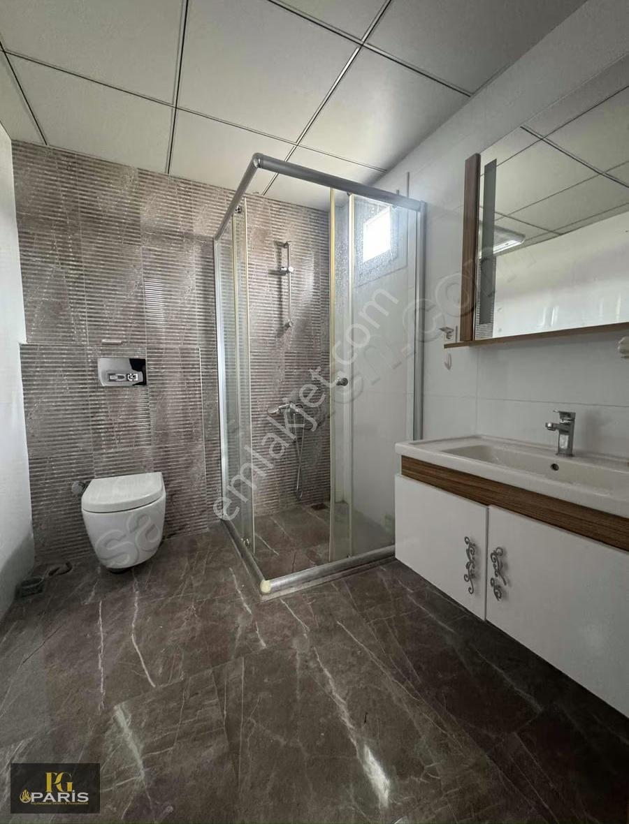 Paris'ten Çok Geniş Güvenlıklı 2+1 Kiralık Daıre - Görsel 5