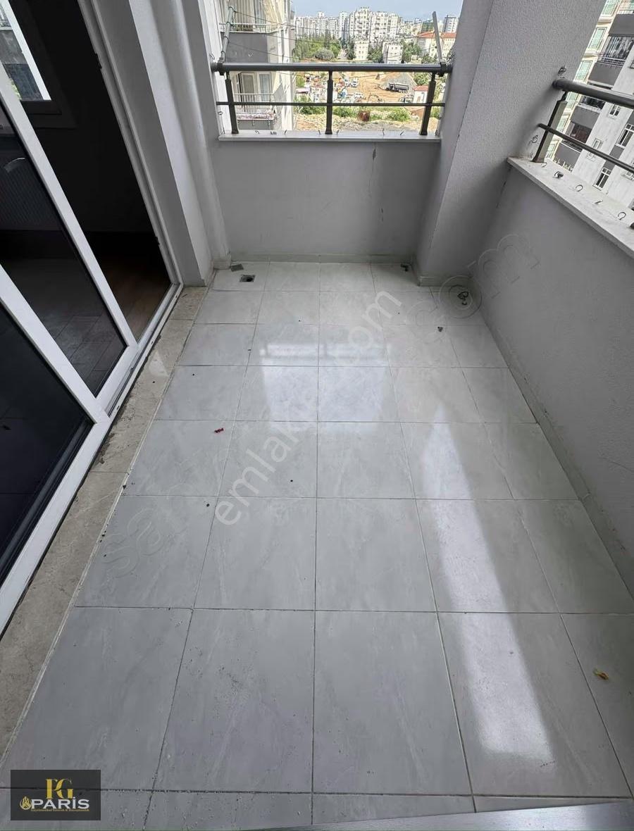 Paris'ten Çok Geniş Güvenlıklı 2+1 Kiralık Daıre - Görsel 11