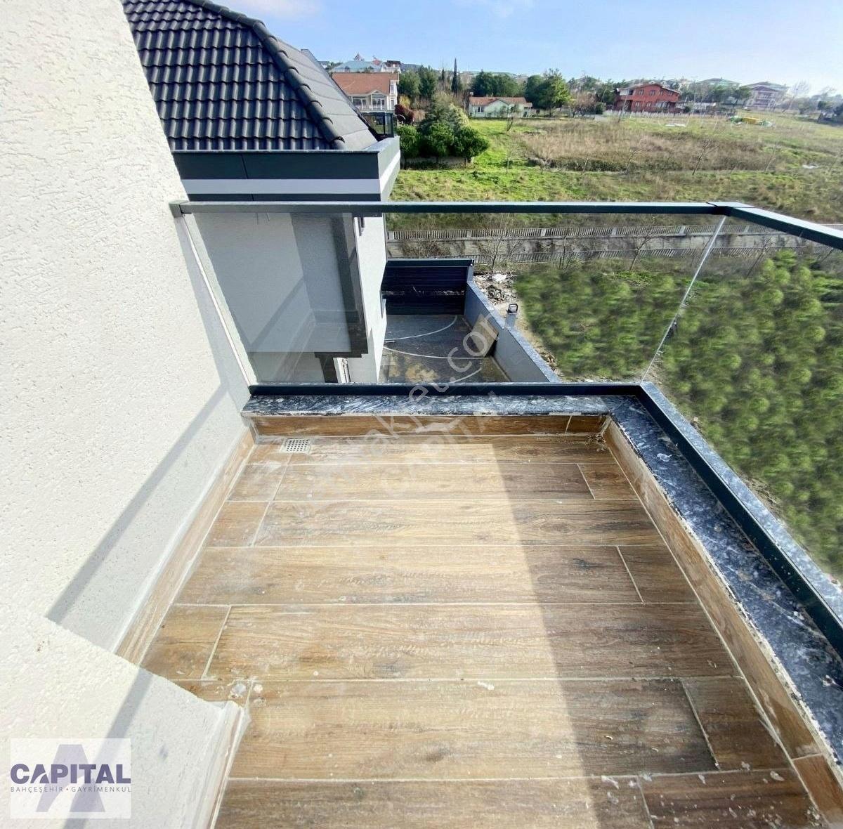 Beylikdüzü'nde Tripleks Lüks Villa... Hamamlı, Saunalı, Havuzlu - Görsel 19