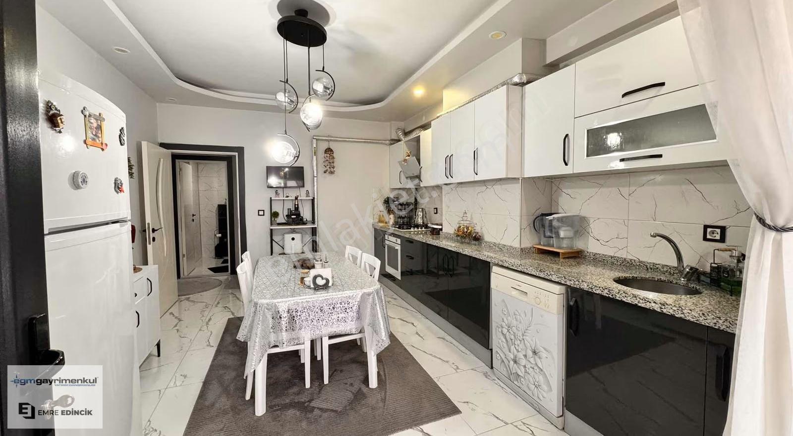 [egm Gayrimenkul] Acil Satılık 4+1 Lüks 230m2 Daire İyi Konumda - Görsel 7