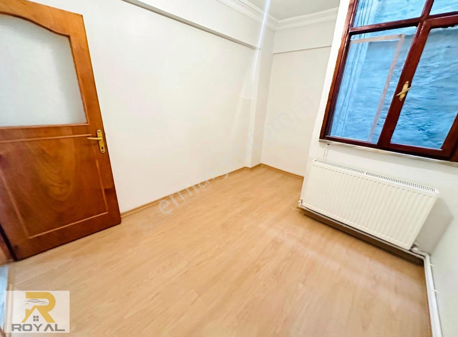 Royal'den Sefaköy Merkezde 3+1 120m2 Kullanışlı Satılık Daire - Görsel 17