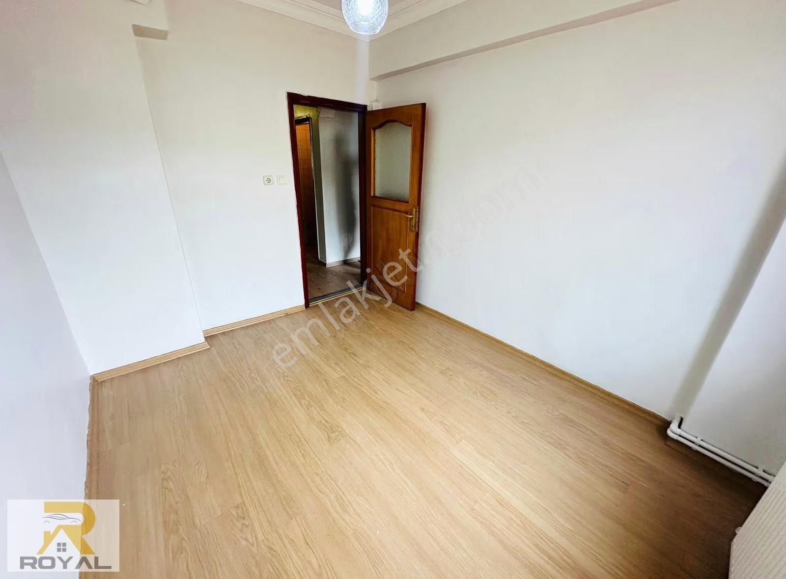 Royal'den Sefaköy Merkezde 3+1 120m2 Kullanışlı Satılık Daire - Görsel 15
