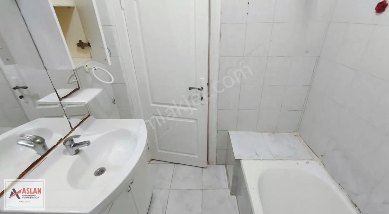 Çengelköy Merkezde 2+1 Bahçe Kullanımlı Satılık Daire - Görsel 2