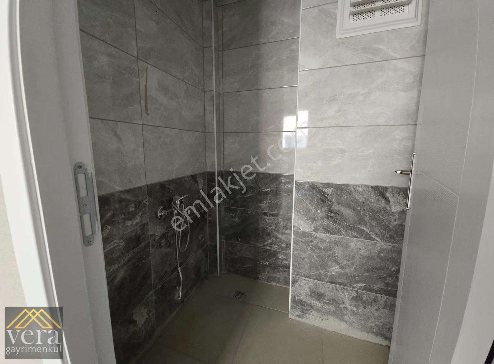 Natoyolu Caddesi 2. Bina Yüksek Giriş Sıfır Ayarında 2+1 Kiralık - Görsel 23