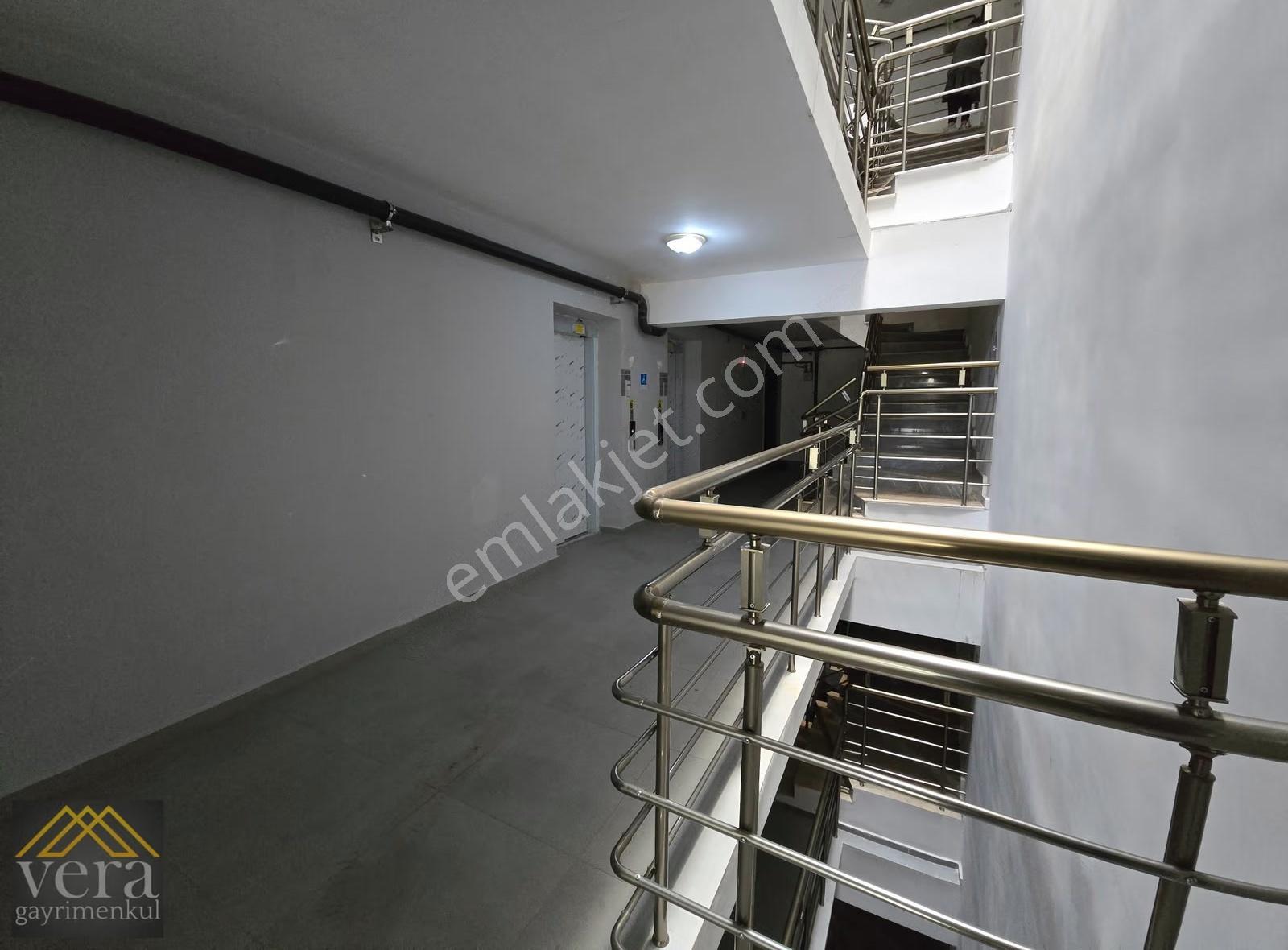 Natoyolu Caddesi 2. Bina Yüksek Giriş Sıfır Ayarında 2+1 Kiralık - Görsel 30