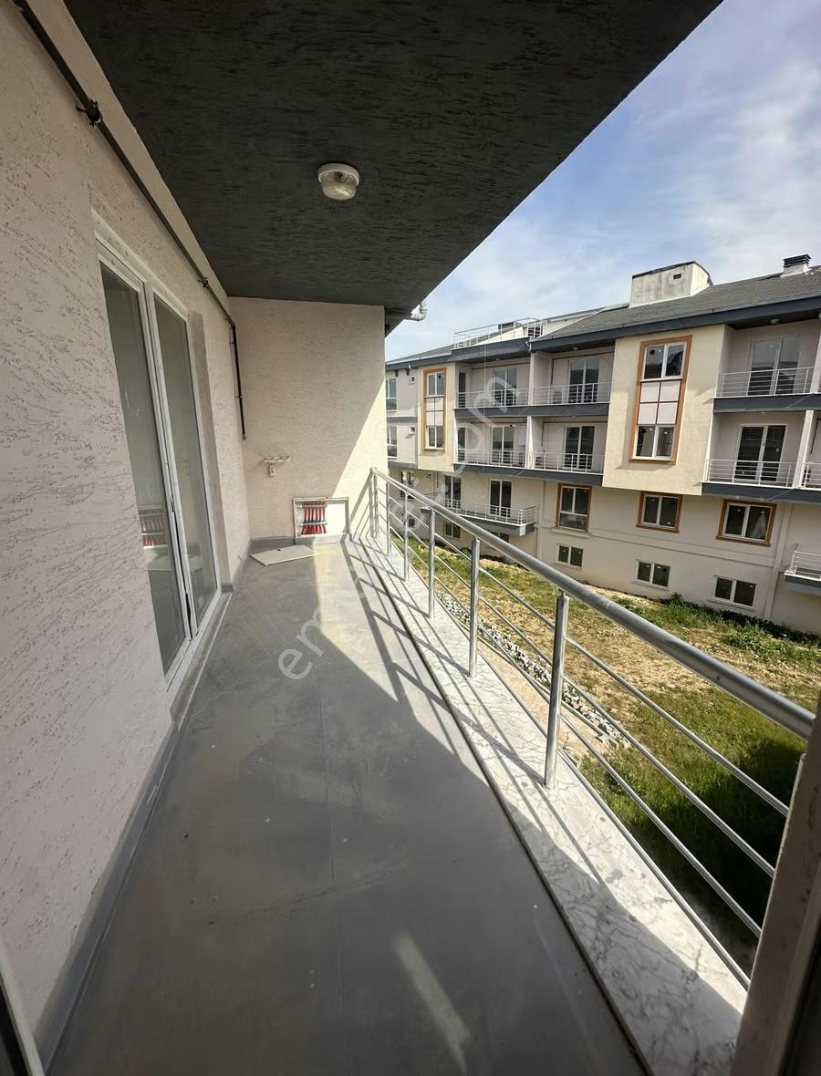 Yalova Çınarcık Koruda Havuzlu Site İçinde Sıfır 2+1 Daire - Görsel 30