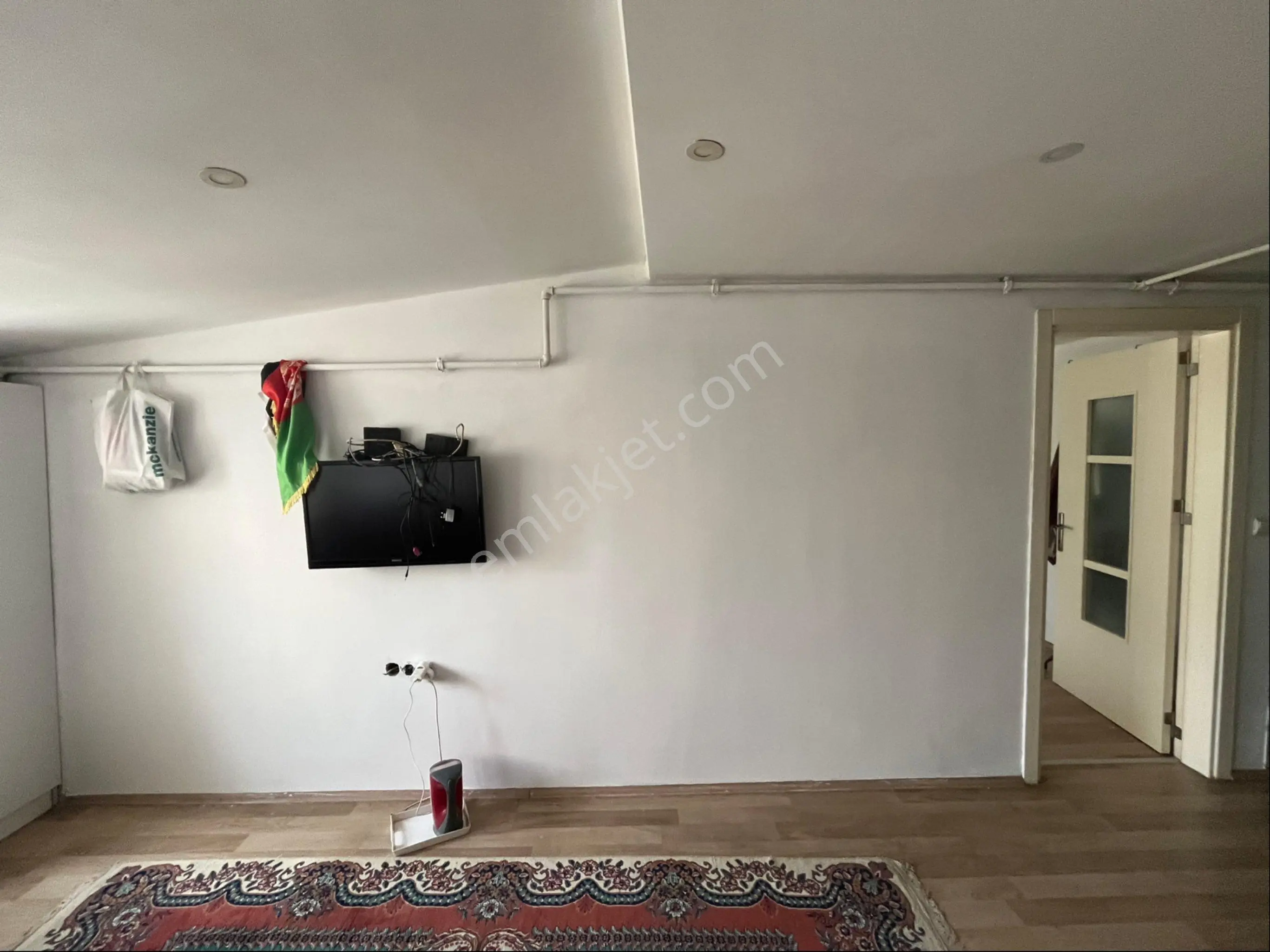Çınarda Satılık 1+1 Apart Full Kredili Müthiş Lokasyon - Görsel 3